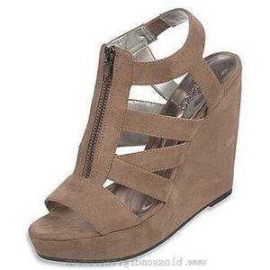 Carlos Santana Taupe Kaila Wedge